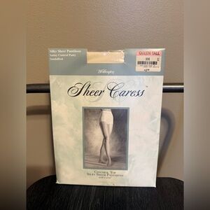 Worthington Sheer Caress Silky Sheer Pantyhose - Sandalfoot
